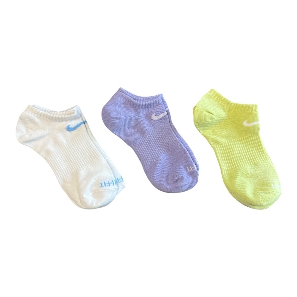 Nike Athletic Shorts and Nike No Show Socks Bundle Small - Picture 16 of 16